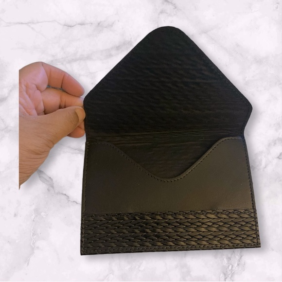 Raika Artistry in Leather Photo Pasport Envelope - Picture 3 of 7